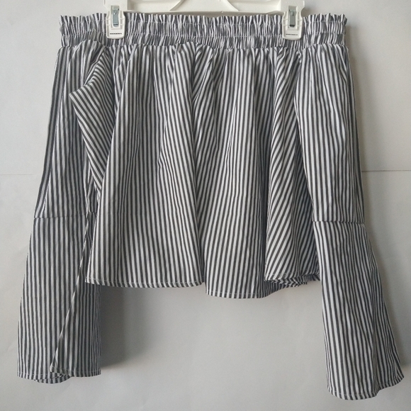 Bebe Off the shoulder Striped Crop Top - Picture 8 of 12